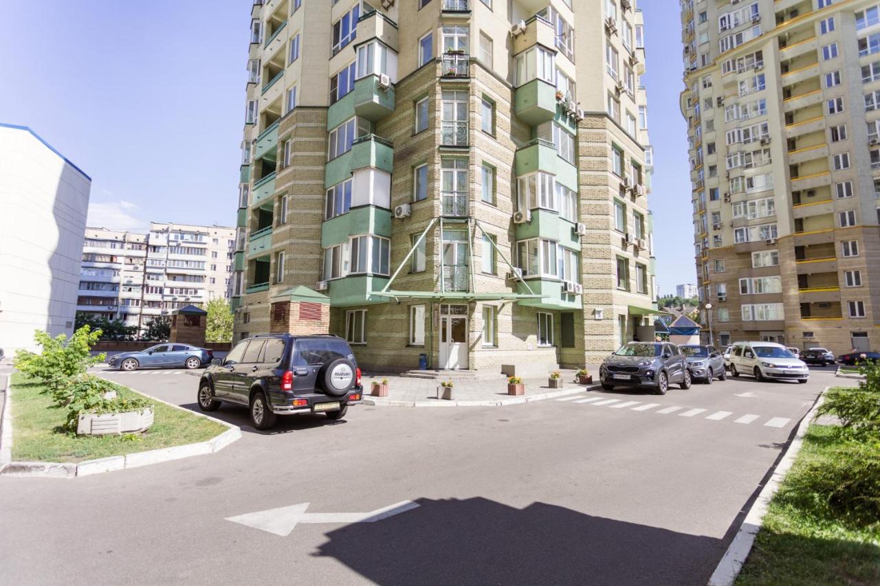 Navit Apartments With Breakfast, Near The Railway Station, The City Center, The Park Kiev Eksteriør bilde