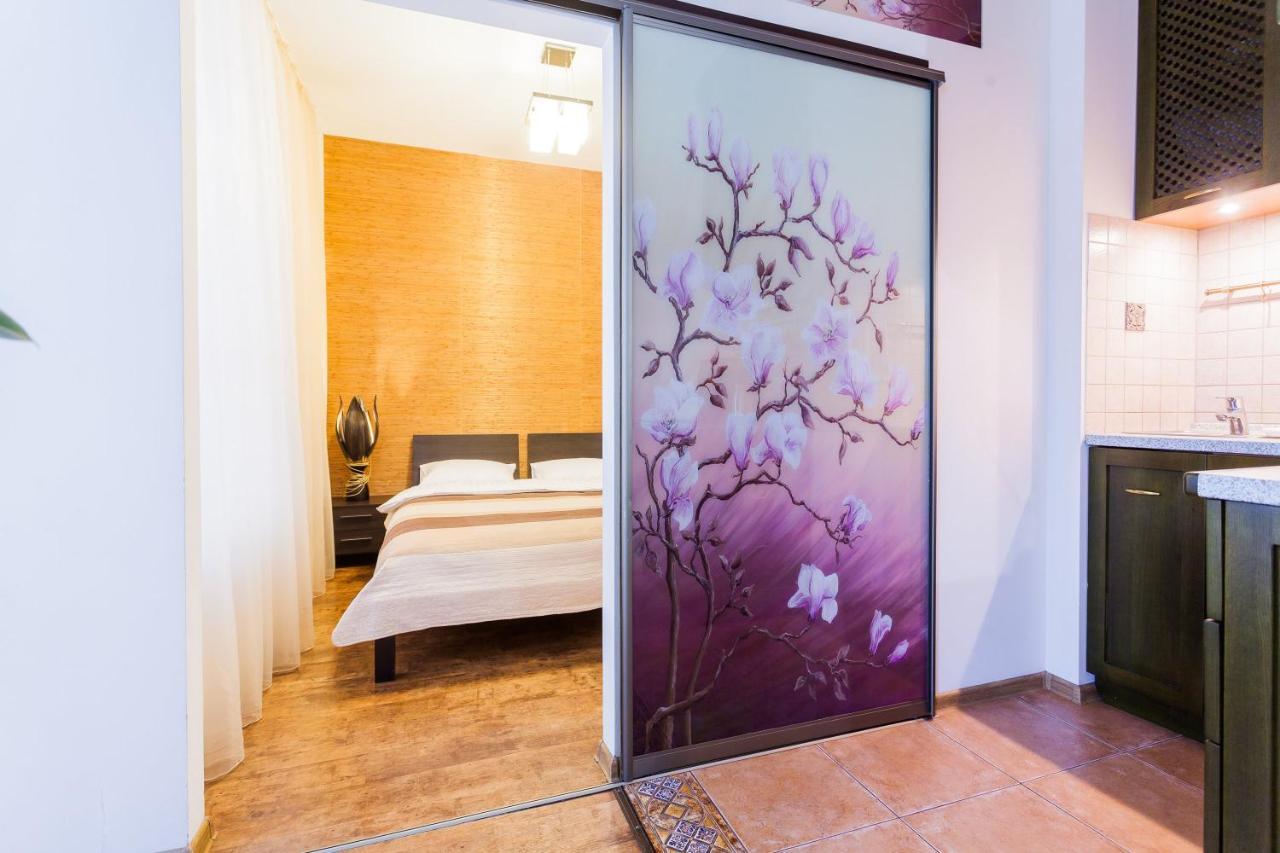 Navit Apartments With Breakfast, Near The Railway Station, The City Center, The Park Kiev Eksteriør bilde
