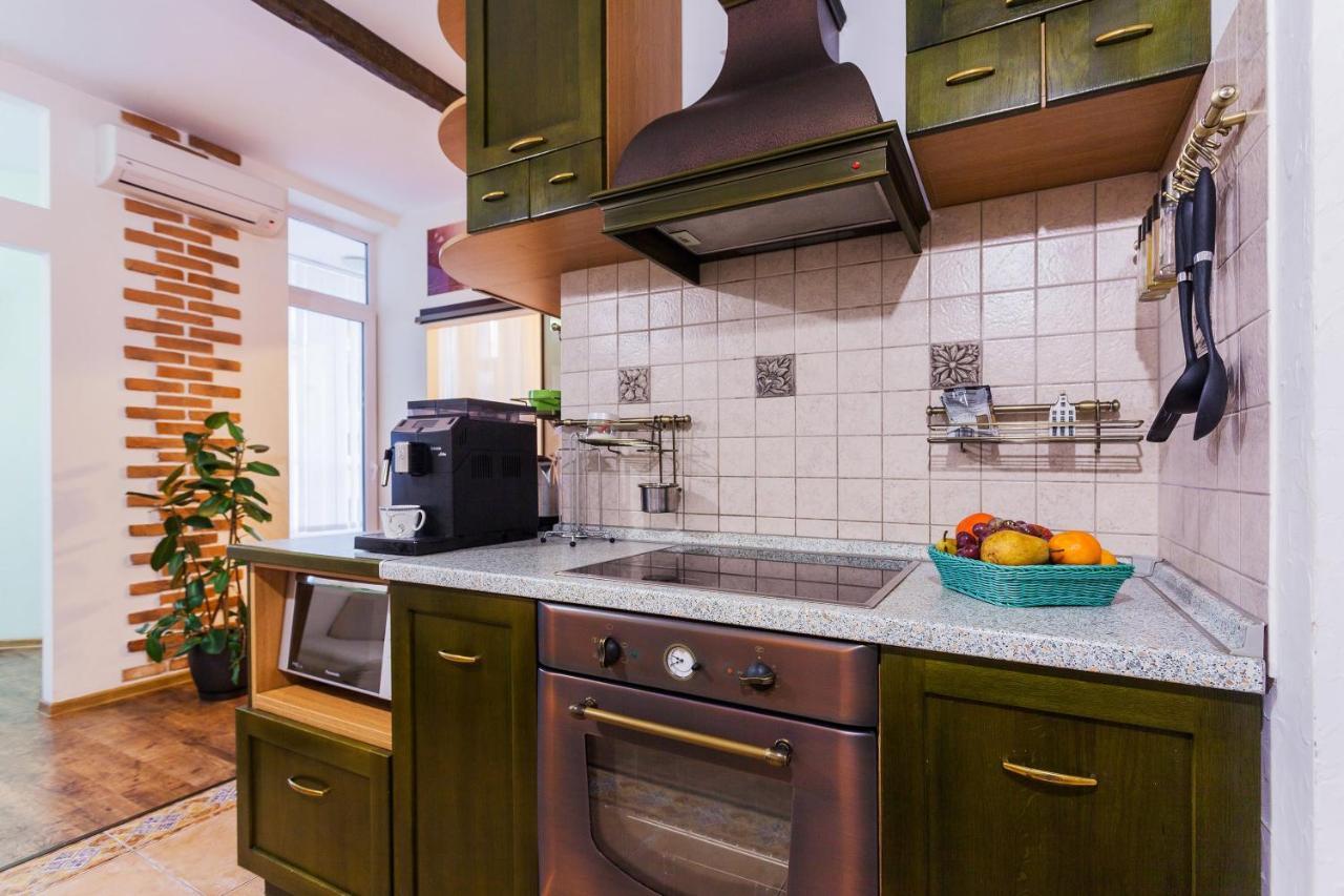 Navit Apartments With Breakfast, Near The Railway Station, The City Center, The Park Kiev Eksteriør bilde