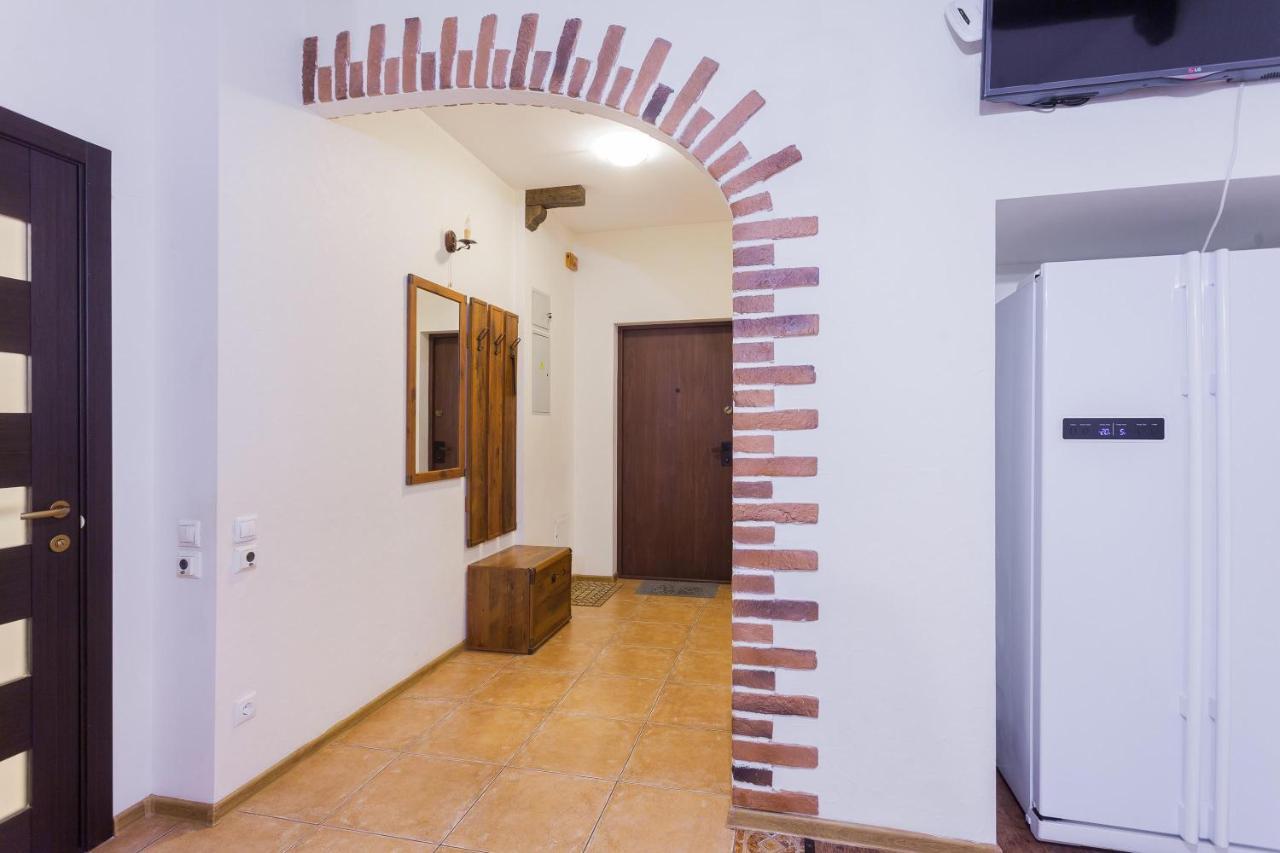 Navit Apartments With Breakfast, Near The Railway Station, The City Center, The Park Kiev Eksteriør bilde